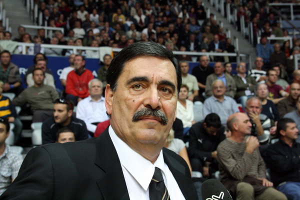 Vlade Đurović, KK Zadar – Real Madrid, umirovljenje dresova 10 (Giuseppe Giergia) i 11 (Kresimir Cosic), Foto; Mladen Malik Vlade Đurović, KK Zadar – Real Madrid, umirovljenje dresova 10 (Giuseppe Giergia) i 11 (Kresimir Cosic), Foto; Mladen Malik