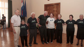 Julianne Eden Bušić predstavila novu knjigu “Živa glava”, Foto: Lucija Juravić Julianne Eden Bušić predstavila novu knjigu “Živa glava”, Foto: Lucija Juravić