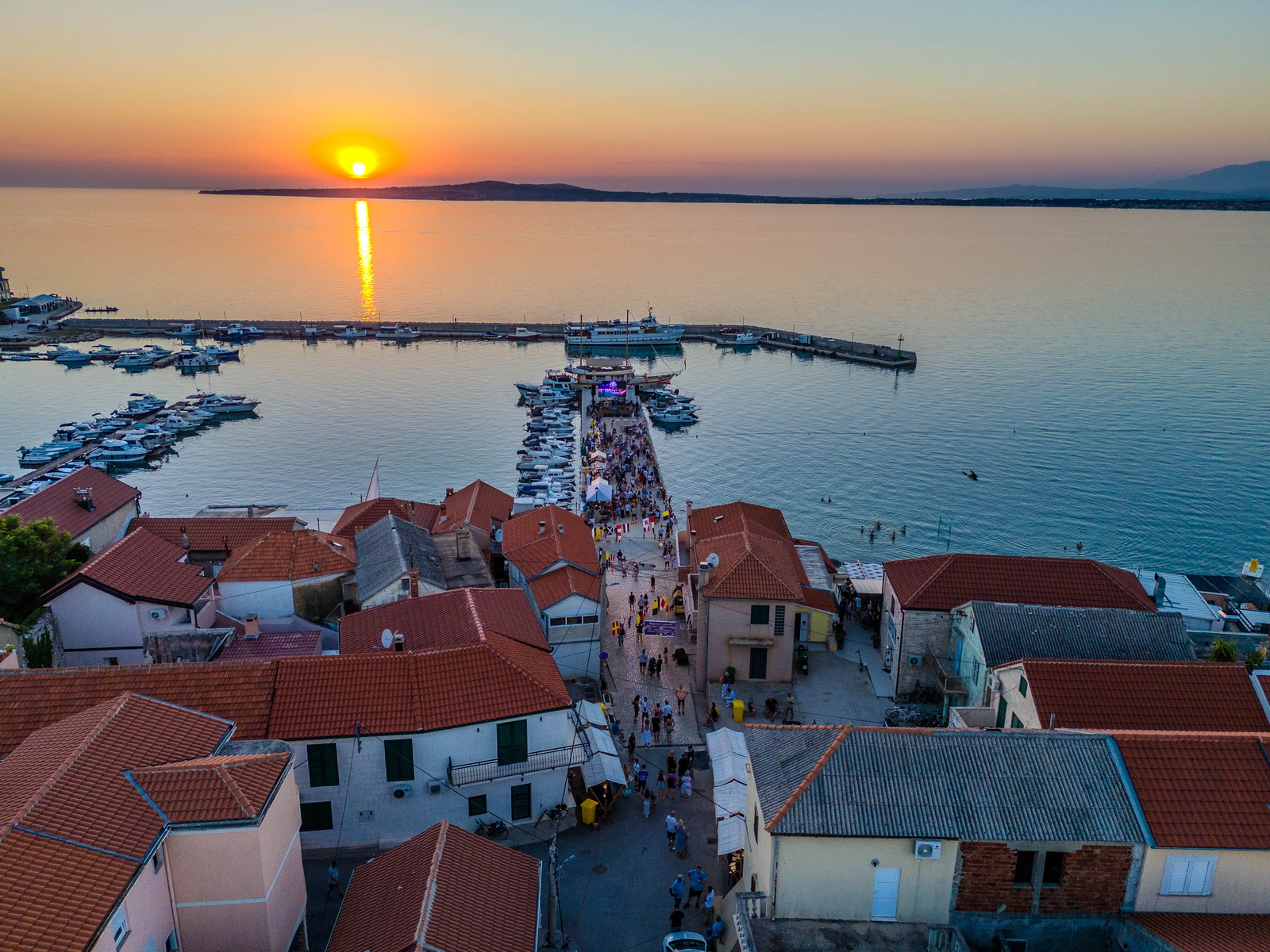 Noć privlačkih ribara i sabunjara 2024 @ luka Stari porat Noć privlačkih ribara i sabunjara 2024 @ luka Stari porat