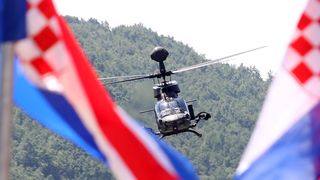 Preleti Rafalea i Krila oluje na obilježavanju 29. obljetnice VRO Oluja @ Knin Preleti Rafalea i Krila oluje na obilježavanju 29. obljetnice VRO Oluja @ Knin