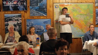 Bibinjci gradišćanskim Hrvatima darovali 1.82 metara visok kip sv. Roka Bibinjci gradišćanskim Hrvatima darovali 1.82 metara visok kip sv. Roka