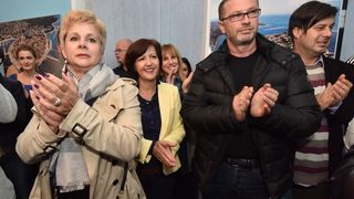 Praćenje izbornih rezultata u stožeru zadarskog HDZ-a, Foto: Dino Stanin/PIXSELL