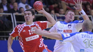 Vrsac, 180112.
Dvorana Millennium.
Europsko prvenstvo u rukometu, 2 kolo
Hrvatska – Slovenija.
Na slici: Denis Buntic.
Foto: Drazen Aleksic / Cropix Vrsac, 180112.
Dvorana Millennium.
Europsko prvenstvo u rukometu, 2 kolo
Hrvatska – Slovenija.
Na slici: Denis Buntic.
Foto: Drazen Aleksic / Cropix