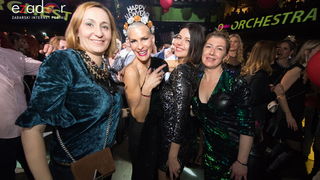 Ludnica u Saturnusu: Najbolji doček u svemiru i šire Ludnica u Saturnusu: Najbolji doček u svemiru i šire