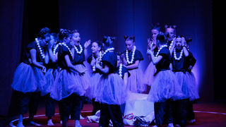 Igrajmo se: Zabranjeno mlađima od 15 strana A