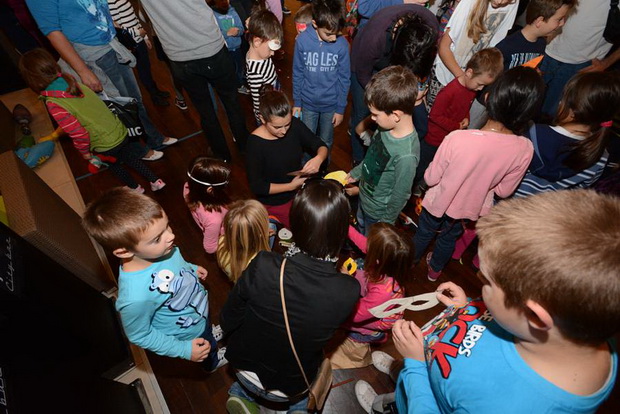 Superheroji u trgovinskom centru Supernova 25. listopada 2014. Foto: Iva Perinčić Superheroji u trgovinskom centru Supernova 25. listopada 2014. Foto: Iva Perinčić