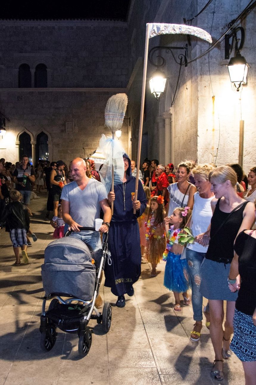 Paški Ljetni karneval 2017