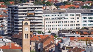 Pogled sa Zagrebačke katedrale na centar grada – Zagreb