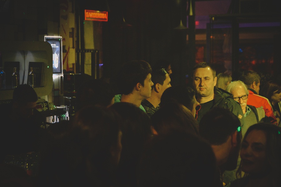 Jurica Pađen & Aerodrom u Maraschino baru; foto Iva Perinčić Jurica Pađen & Aerodrom u Maraschino baru; foto Iva Perinčić