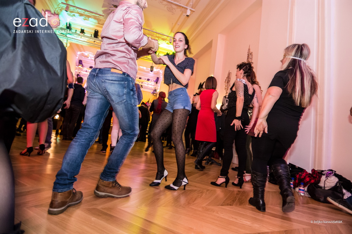 Karneval u Kneževoj palači: Salsa Sandunga i biranje najbolje maske Karneval u Kneževoj palači: Salsa Sandunga i biranje najbolje maske