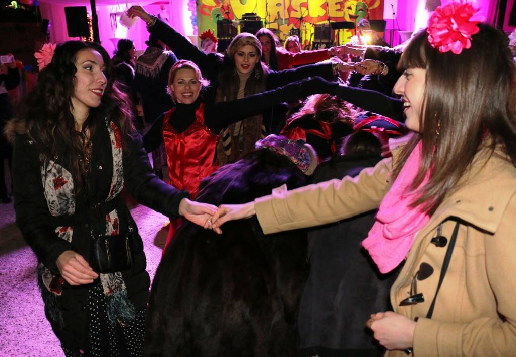 Maškarana Republika preuzela vlast u Viru