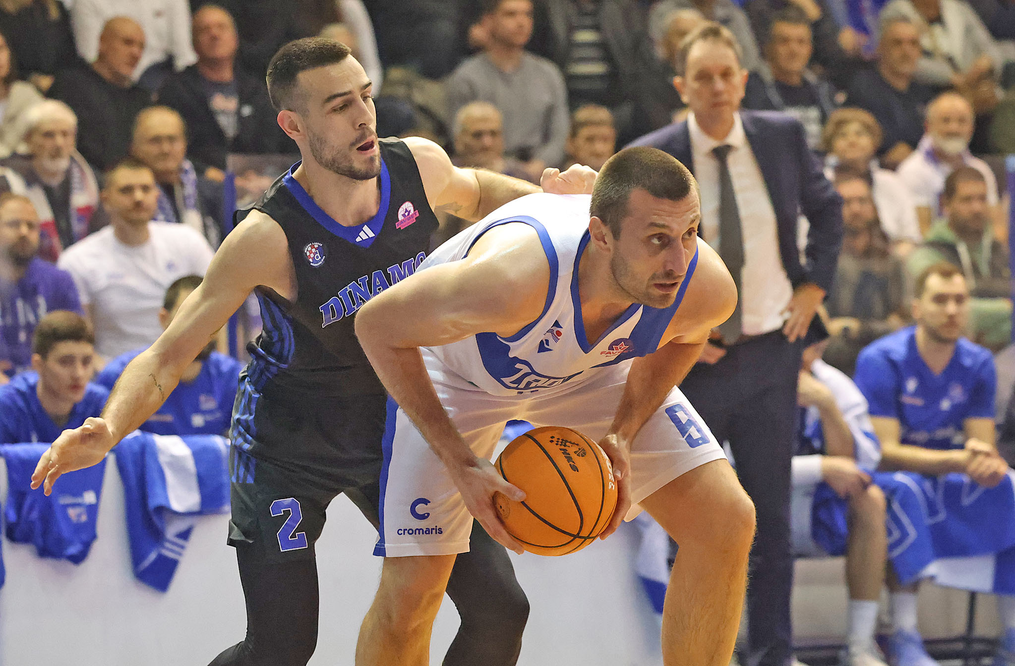 KK Zadar je u 21. kolu FAVBET Premijer lige porazio Dinamo Zagreb rezultatom 98:71 KK Zadar je u 21. kolu FAVBET Premijer lige porazio Dinamo Zagreb rezultatom 98:71