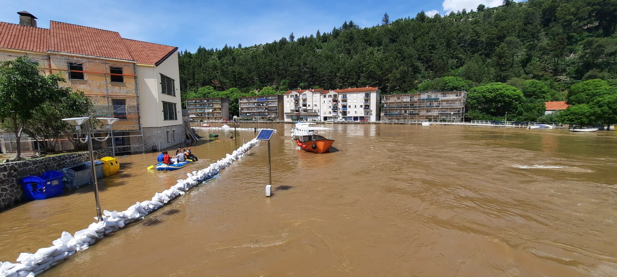 Obrovac: Zrmanja dosegnula nikad zabilježen vodostaj