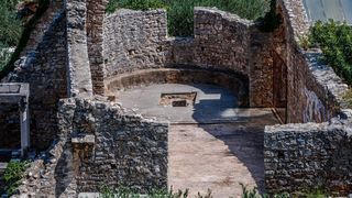 Uvala Lovrečina: Egzotična pješčana oaza na Braču u kojoj su uživali i stari Rimljani Uvala Lovrečina: Egzotična pješčana oaza na Braču u kojoj su uživali i stari Rimljani