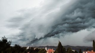 Ivan Toman: Shelf cloud Ivan Toman: Shelf cloud