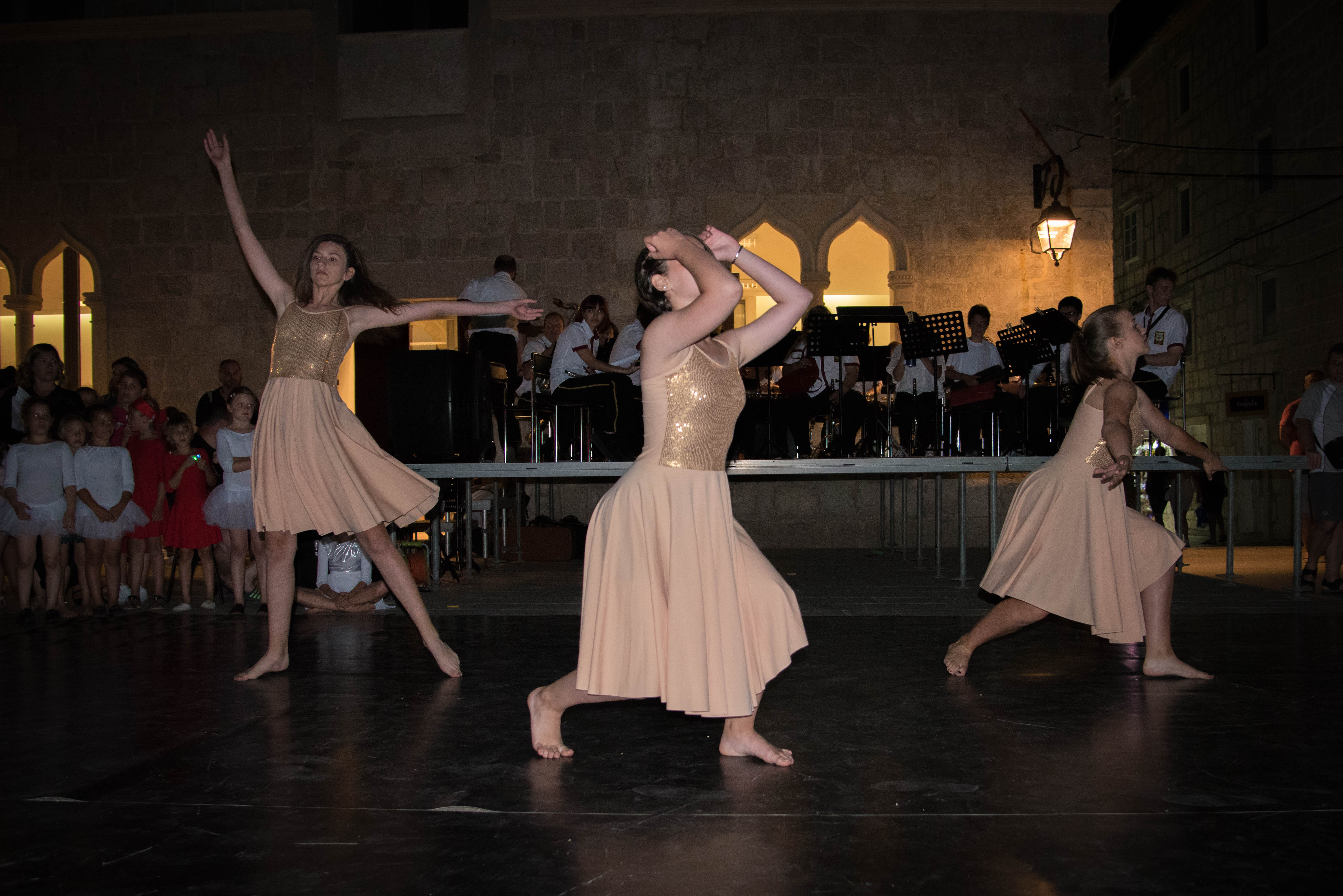 Pag, plesna udruga Kissa