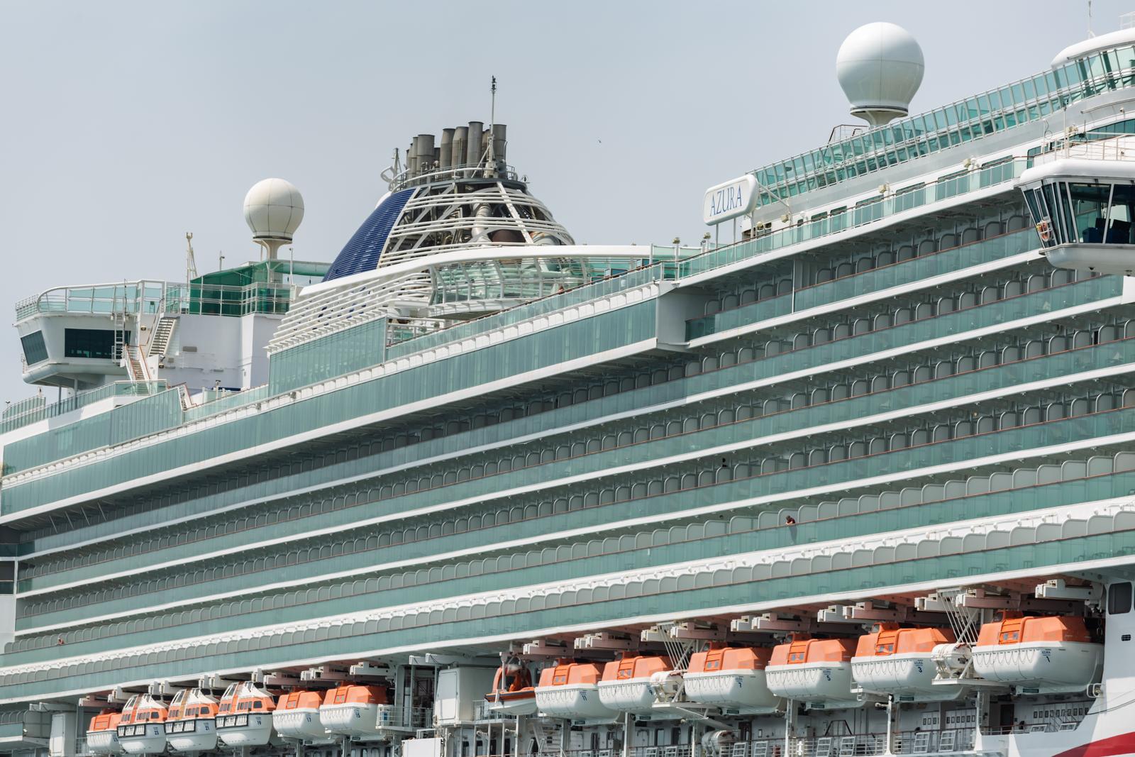 Zadar: Jutros u Gaženicu uplovio kruzer Azura Zadar: Jutros u Gaženicu uplovio kruzer Azura