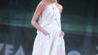 U trgovackom centru West gate sinoc zapoceo modni dogadjaj Nivea Cro A Porter. U trgovackom centru West gate sinoc zapoceo modni dogadjaj Nivea Cro A Porter.