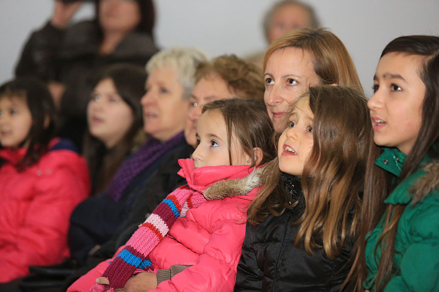 Blagdanski koncert okupio je brojne izvođače. Nastupio je Marko Perković Thompson, klapa Luna, klapa Kalelarga, klapa Hrvace