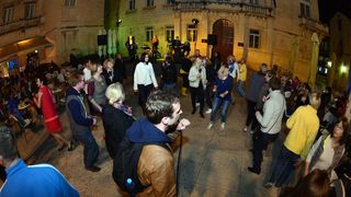 FIMBA After party na Narodnom trgu uz bend Songbusters FIMBA After party na Narodnom trgu uz bend Songbusters