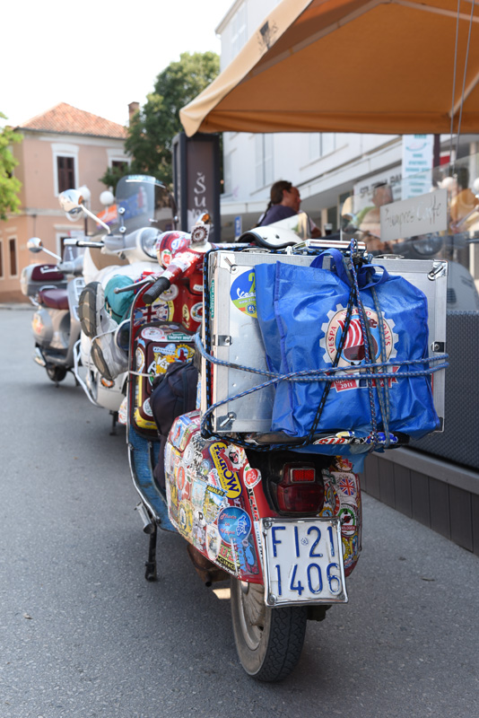 Vespaši zauzeli Biograd, foto: Vinko Pešić