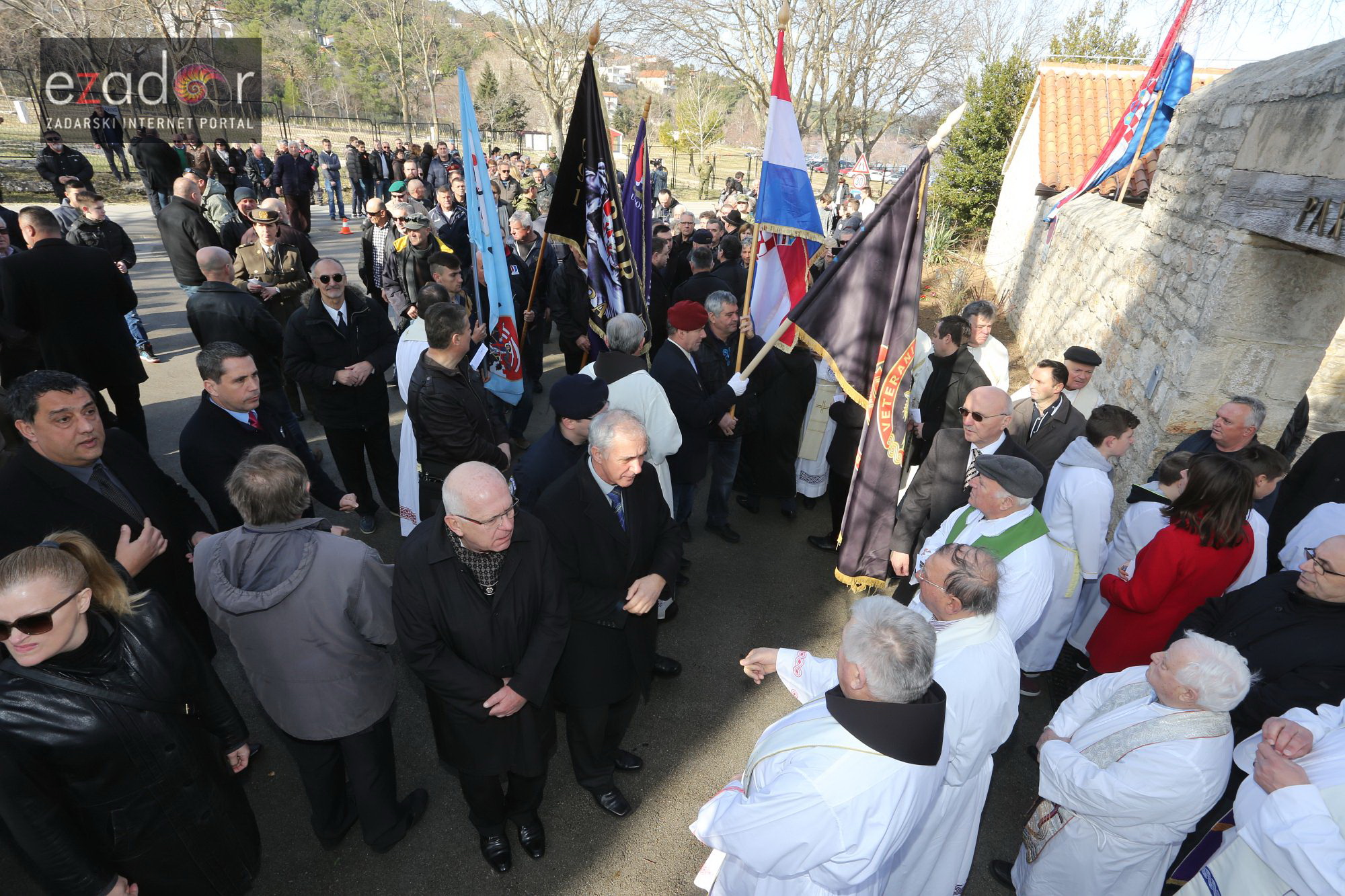 U Donjem Karinu obilježeno sjećanje na rušenje Franjevačkog samostana tijekom VRO Maslenica