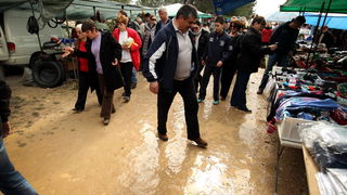 Benkovac, 100313.
Sajam u Benkovcu odrzava se svakog 10. dana u mjesecu. Stoljetna tradicija ucinila je od Benkovackog sajma neizostavni gospodarski i turisticki sadrzaj grada koji svaki put iznova iznenadjuje brojem posjetitelja koji preraste brojku od 1 Benkovac, 100313.
Sajam u Benkovcu odrzava se svakog 10. dana u mjesecu. Stoljetna tradicija ucinila je od Benkovackog sajma neizostavni gospodarski i turisticki sadrzaj grada koji svaki put iznova iznenadjuje brojem posjetitelja koji preraste brojku od 1