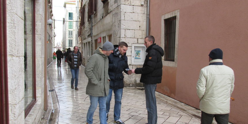 Mladež HSP AS Zadarske županije obilježila Međunarodni dan borbe protiv raka Mladež HSP AS Zadarske županije obilježila Međunarodni dan borbe protiv raka