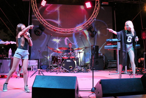 Virska noć 2016: Jelena Rozga i spektakularni vatromet za 25 tisuća fanova. Foto: Virski list