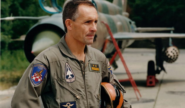 Aeroklub Zadar poziva na promociju knjige Danijela i Snježane Borović o herojskom preletu i počecima hrvatskog ratnog zrakoplovstva