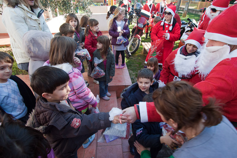Biograd: Moto Mrazovi Duhovi u posjeti djecjim vrticima, Foto: Franjo Juric Biograd: Moto Mrazovi Duhovi u posjeti djecjim vrticima, Foto: Franjo Juric