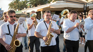 11. Gastol stol na biogradskoj rivi. Foto: Vinko Pešić 11. Gastol stol na biogradskoj rivi. Foto: Vinko Pešić