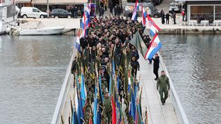 Mimohod pripadnika OSRH i MUP-a s ratnim zastavama povodom 30. obljetnice VRO Maslenica Mimohod pripadnika OSRH i MUP-a s ratnim zastavama povodom 30. obljetnice VRO Maslenica