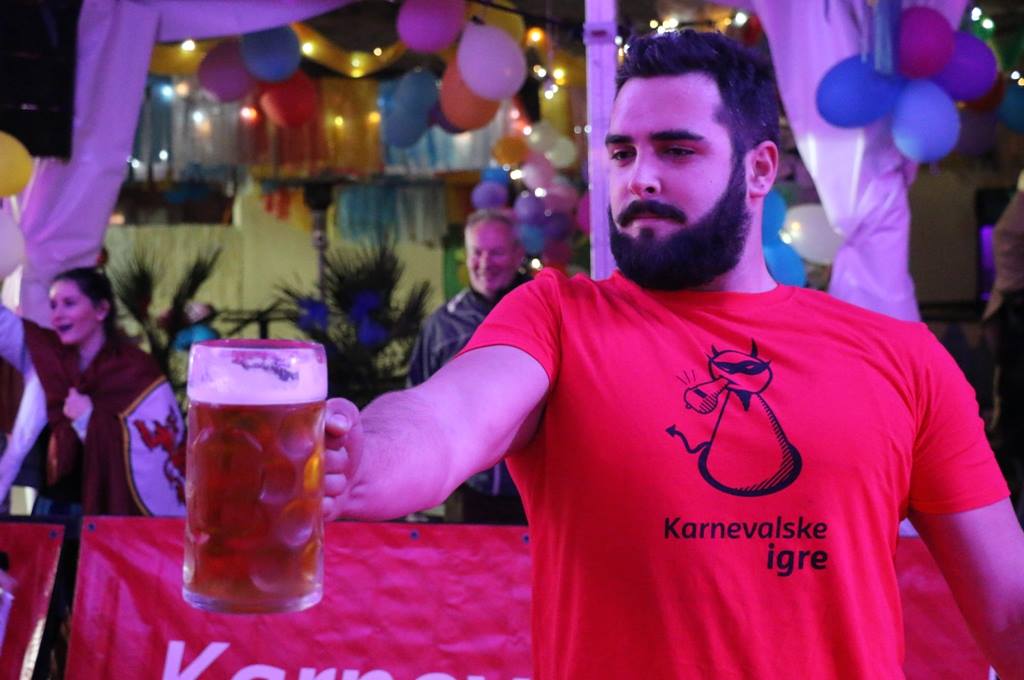 Virske maškare 2017: Karnevalske igre i koncert grupe Vista Virske maškare 2017: Karnevalske igre i koncert grupe Vista