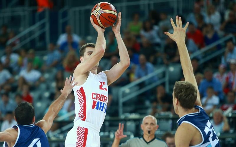 Arena Zagreb, Zagreb – Pripremni turnir za EuroBasket 2015., Hrvatska – BiH. Photo: Igor Kralj i Marko Lukunic/PIXSELL Arena Zagreb, Zagreb – Pripremni turnir za EuroBasket 2015., Hrvatska – BiH. Photo: Igor Kralj i Marko Lukunic/PIXSELL