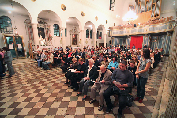 Svečana večernja misa u crkvi Sv.Šime (foto:Saša Čuka)