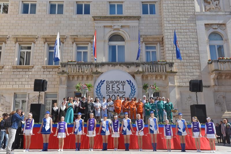 Zadru dodijeljeno priznanje European Best Destination 2016. Foto: Dino Stanin/PIXSELL Zadru dodijeljeno priznanje European Best Destination 2016. Foto: Dino Stanin/PIXSELL