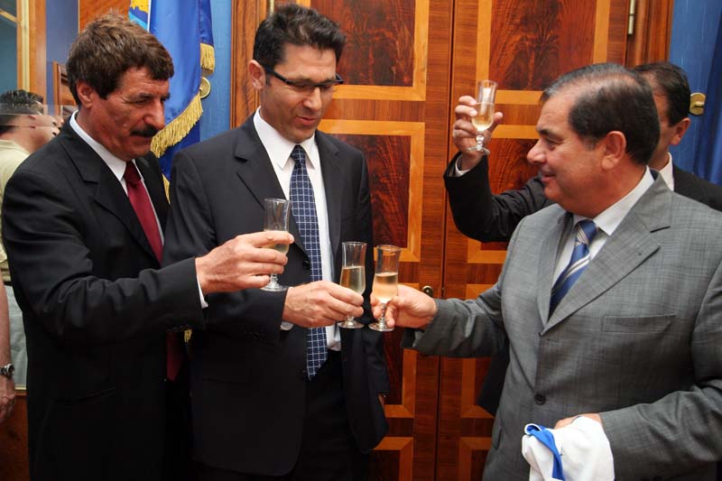 Image 1203373 (auto)