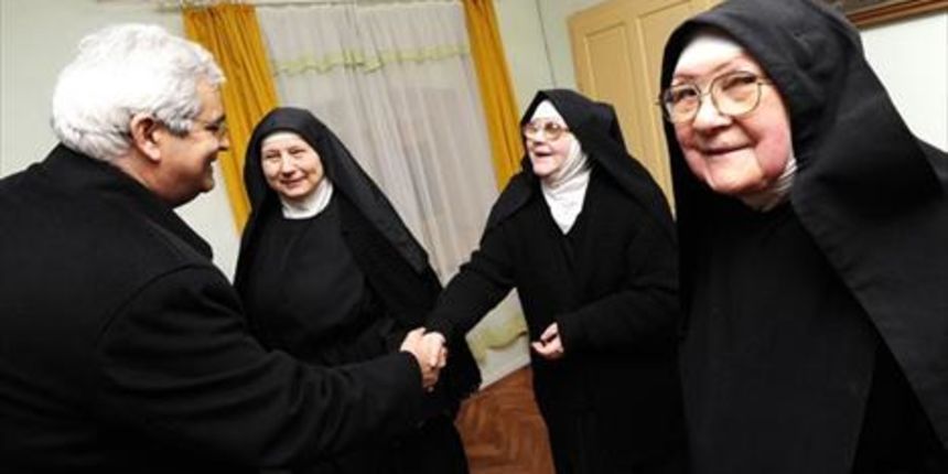 Gradonačelnik Županović u posjetu samostanu krajem prošle godine / Arhiv CROPIX Gradonačelnik Županović u posjetu samostanu krajem prošle godine / Arhiv CROPIX