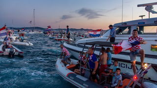 Veličanstven doček četvorice zadarskih Vatrenih od Gradskog mosta do Foruma