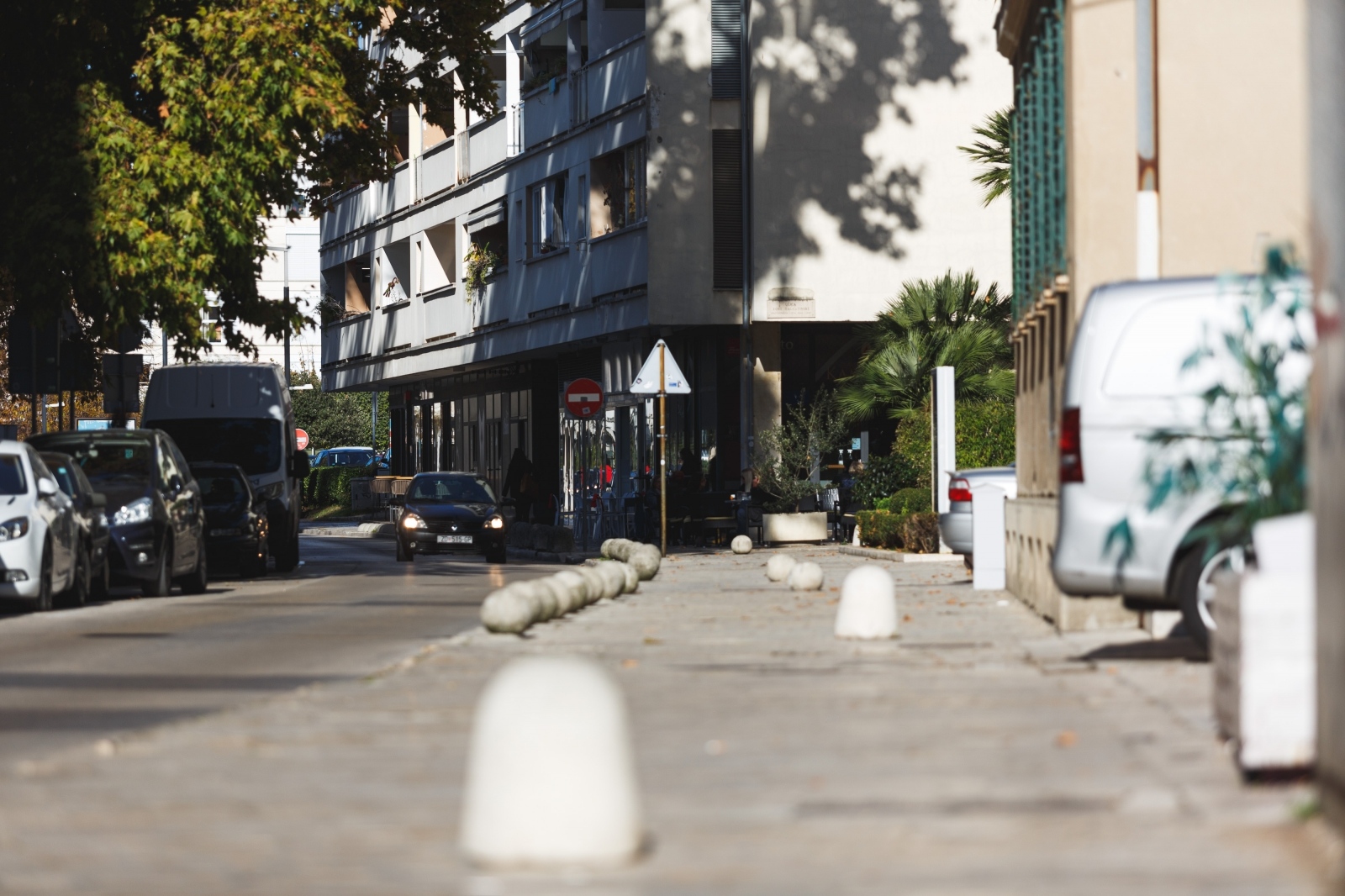 Zatvorene butige i poluprazan zadarski Poluotok Zatvorene butige i poluprazan zadarski Poluotok