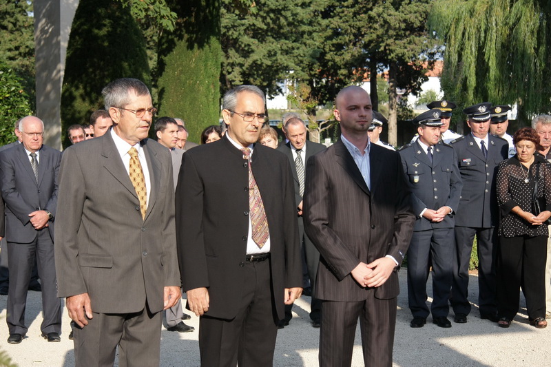 Image 1054213 (auto)