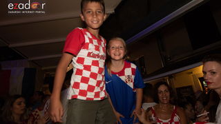 Čudesna noć: Velika fešta ulicama Zadra nakon plasmana Vatrenih u finale SP Čudesna noć: Velika fešta ulicama Zadra nakon plasmana Vatrenih u finale SP