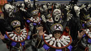 Tradicionalni karneval u Brazilu, foto: NELSON ALMEDIA Tradicionalni karneval u Brazilu, foto: NELSON ALMEDIA