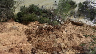 Župan Longin obišao klizišta u Posedarju Župan Longin obišao klizišta u Posedarju