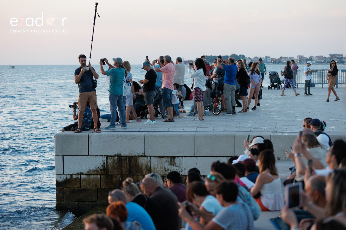 Večernji đir po gradu 3. listopada 2023. Večernji đir po gradu 3. listopada 2023.