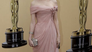 82. Red Carpet Oscara (oscar.go.com)