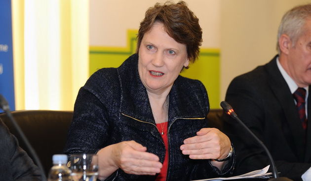 Zadar, 200113Bivsa premijerka Novog Zelanda, sada sefica razvojne agencije UN Helen Clark sa zupanom Stipom Zrilicem potpisala je nove sporazume o suradnji UNDP-a sa Zadarskom zupanijom.Na fotografiji: Helen Clark.Foto: Luka Gerlanc / CROPIX