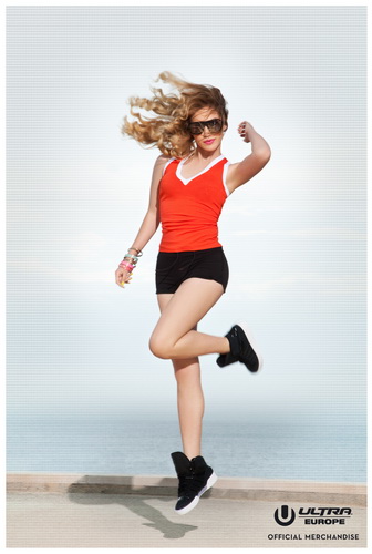 Poznati hrvatski stilist, dizajner i vlasnik brenda 2B, Boris Banović dizajnirao je kolekciju odjeće za festival Ultra Europe