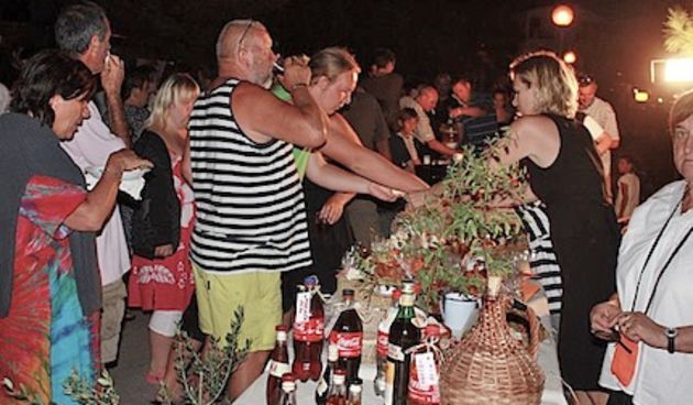 Večeras u Dragama etno – gastro manifestacija “Dragarske bumbete”, foto: campparadisodrage.com